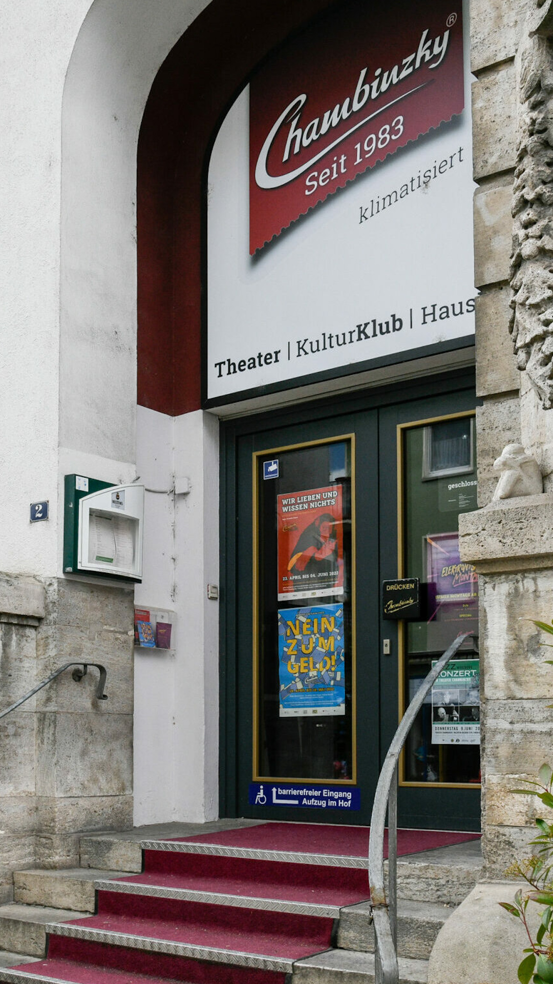 Location Theater Chambinzky
